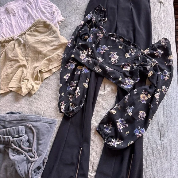 7 pieces Clothing Set Adidas Black leggings, Zara pants, swimsuit, shorts & more - Picture 5 of 7